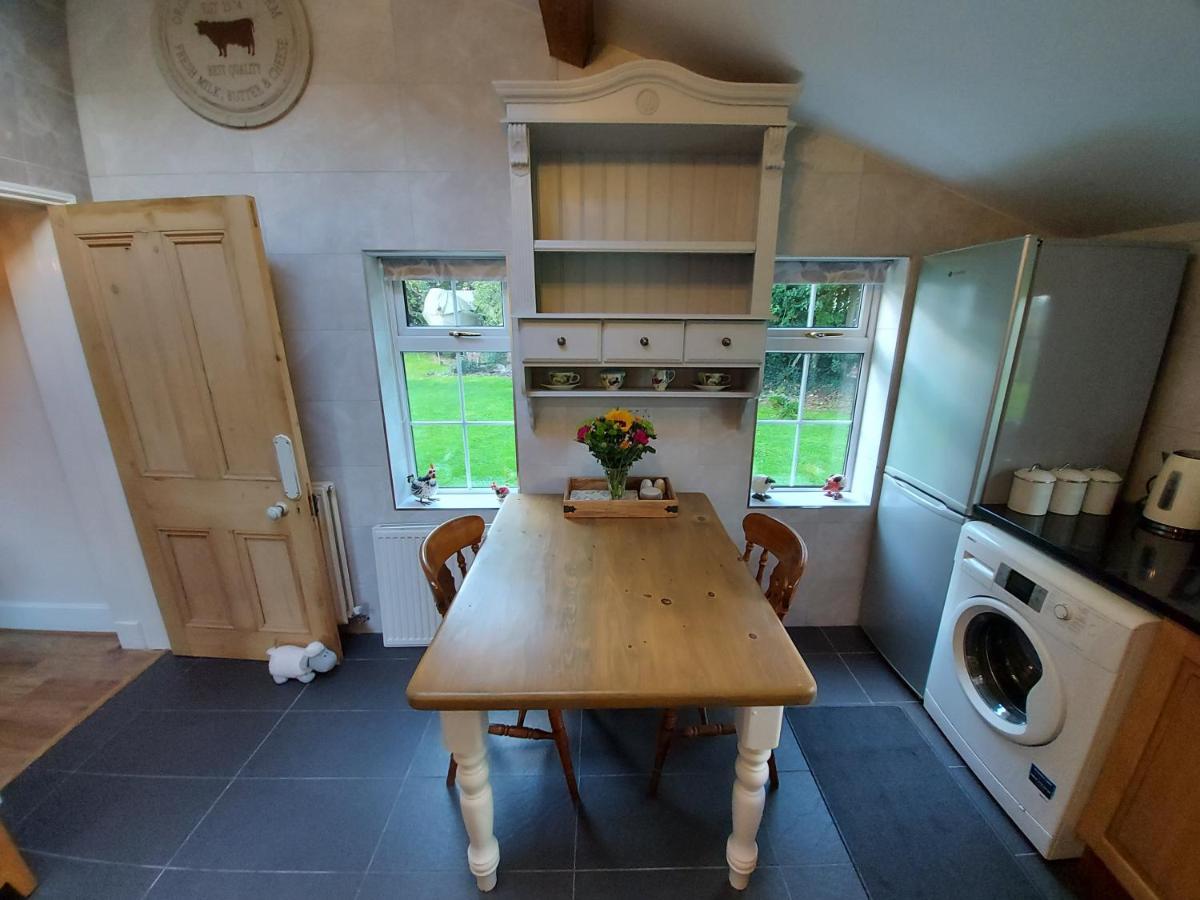 Saughall Mill Farm Cottage Честер Экстерьер фото