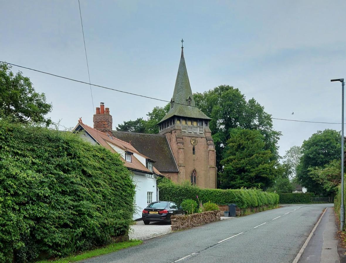 Saughall Mill Farm Cottage Честер Экстерьер фото