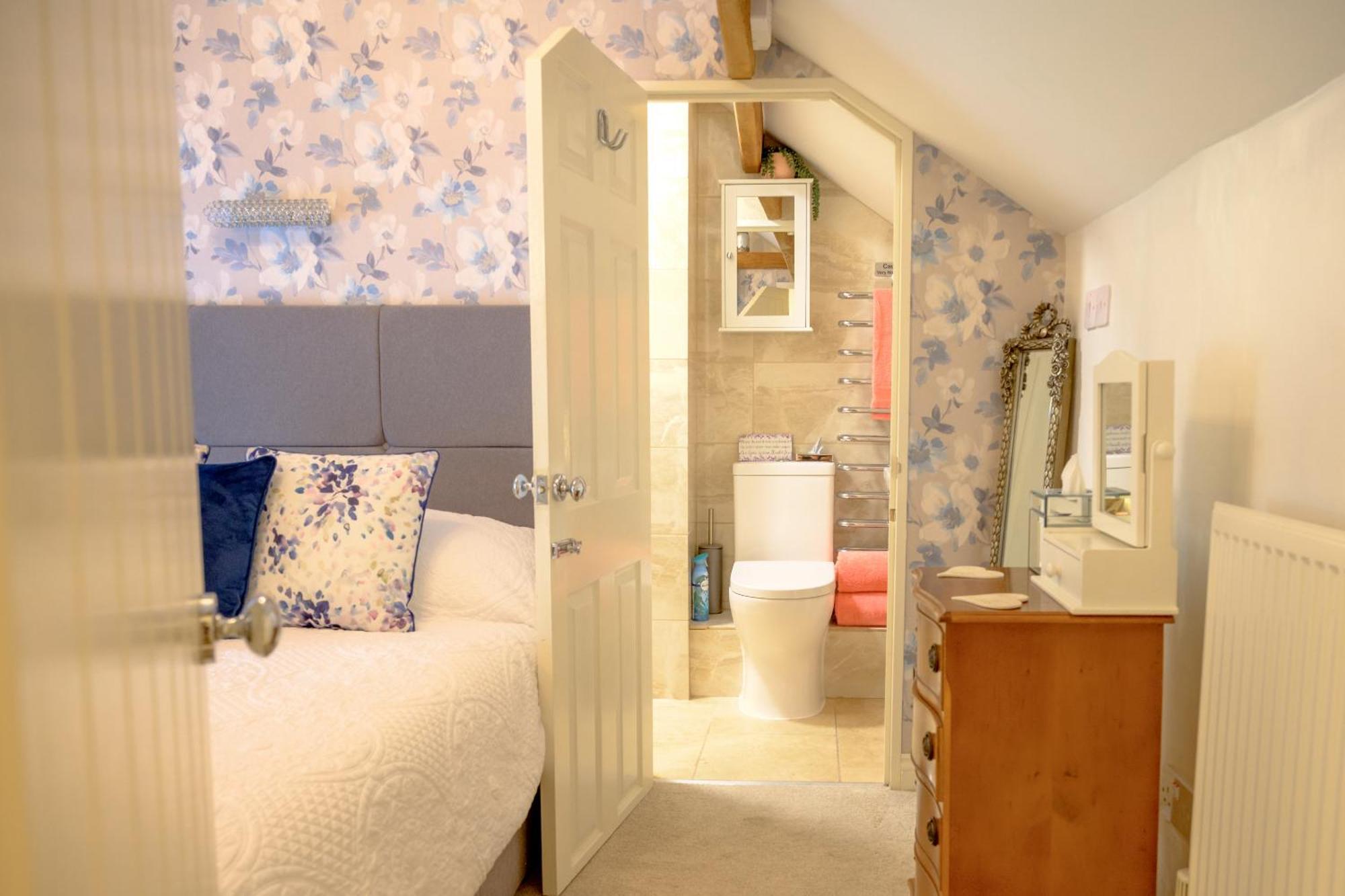 Saughall Mill Farm Cottage Честер Экстерьер фото
